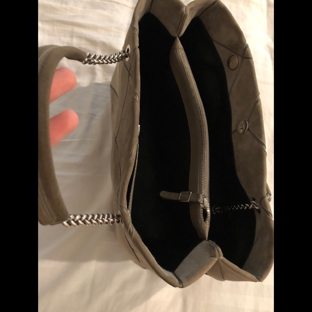 **** SOLD❌**** Roger Vivier Prismick in Gray - Picture 4 of 8